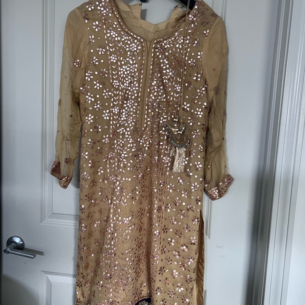 gota work pure shaffon indian pre owned